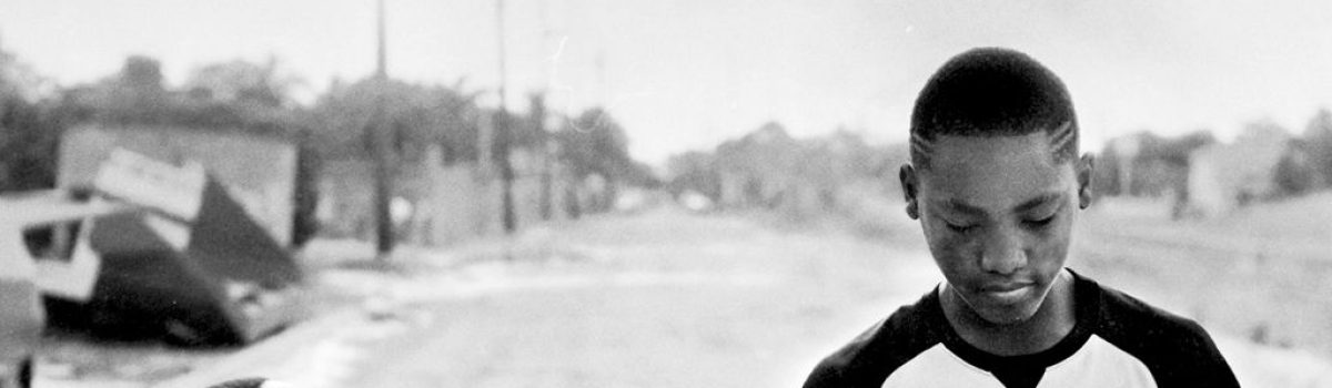En busca de la luz propia; WHAT YOU GONNA DO WHEN THE WORLD’S ON FIRE, de Roberto Minervini